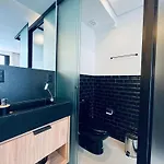 Elegante Acomodacao No Bessa. Gbs 408