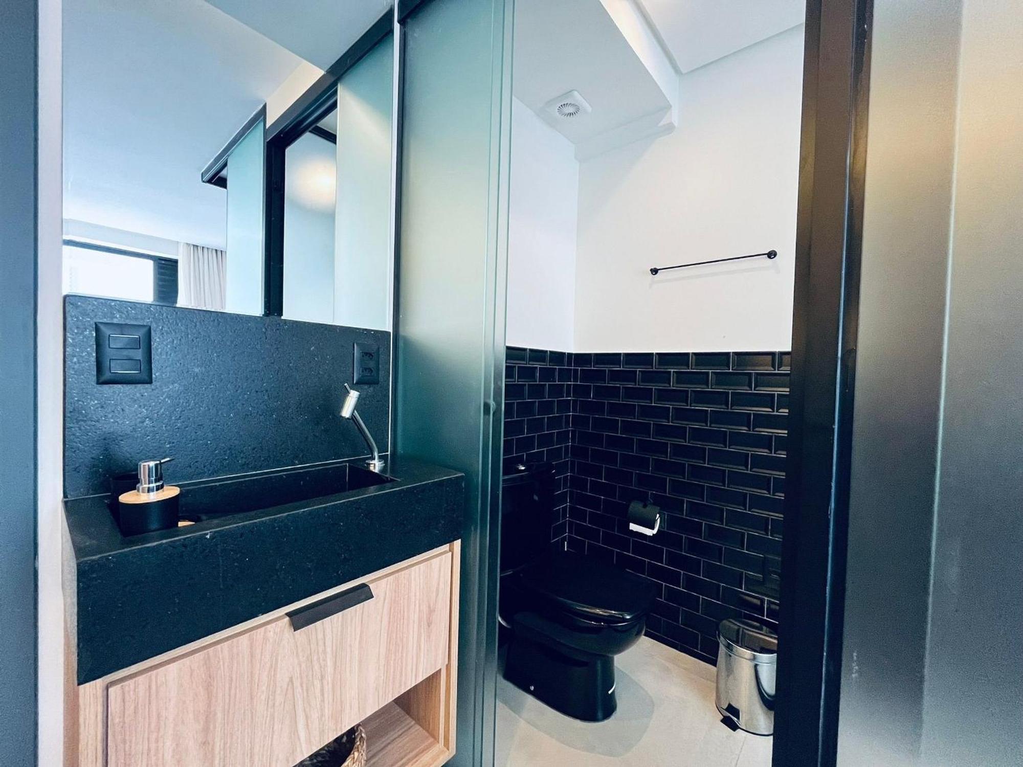 Apartamento Elegante Acomodacao No Bessa. Gbs 408